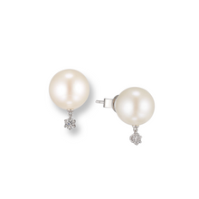 Load image into Gallery viewer, PEARL DROPS EARRINGS