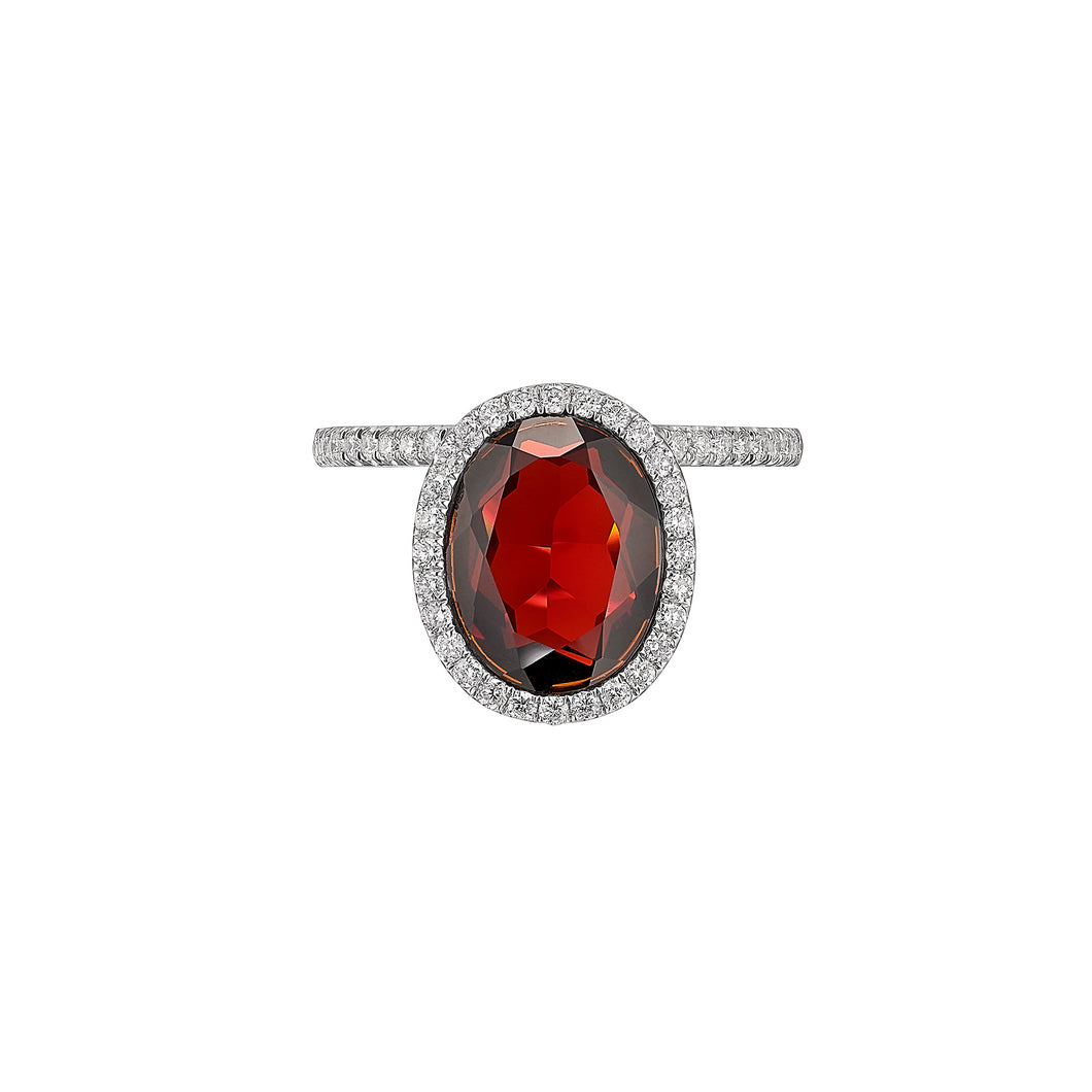 DELUXE OVAL GARNET DIAMOND RING