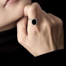 Load image into Gallery viewer, DELUXE OVAL ONYX RING IN PLAIN SHANK
